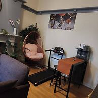 Charming Victorian Apartment in Central Wolverhampton