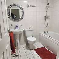 Charming Victorian Apartment in Central Wolverhampton