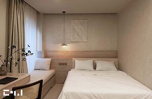 EL Where Hotel