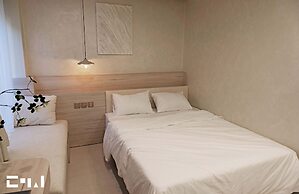 EL Where Hotel