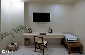 EL Where Hotel