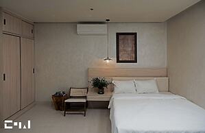 EL Where Hotel
