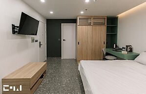 EL Where Hotel