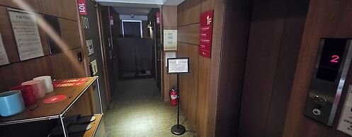 Billz Hotel Dongdaemoon