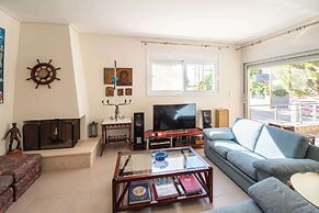 Seaside Retreat in Diminio
