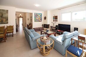 Seaside Retreat in Diminio