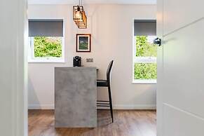 2bedroom Apartment-free Parking