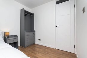 2bedroom Apartment-free Parking