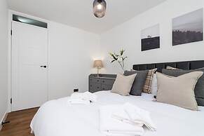 2bedroom Apartment-free Parking