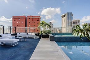 Piscina na cobertura e Academia