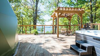 Falling Stars at Bull Shoals Lake