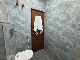 Satya Nikunj INN