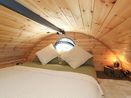Bugley Pools Hideaway