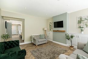 Stunning Townhouse in Cirencester