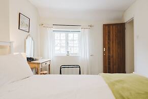 Cozy Cotswolds Retreat in Dursley