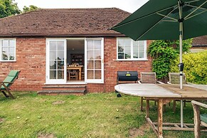 Idyllic Countryside Cottage