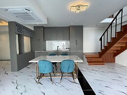 Modern Zen Vibe Pool Villa Phuket