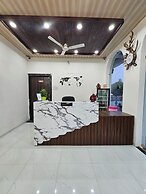 Hotel Virat palace