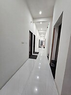 Hotel Virat palace