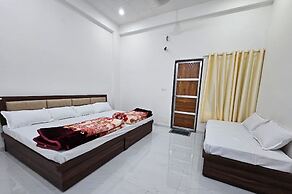 Hotel Virat palace