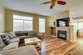 3 Mi to Granite Reef: Spacious Retreat w/ Pool