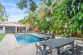 Villa Miami Poolside Paradise