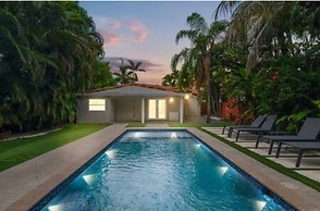 Villa Miami Poolside Paradise