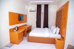 Chapy hotel and suite