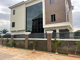 Chapy hotel and suite