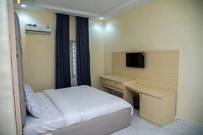 Chapy hotel and suite