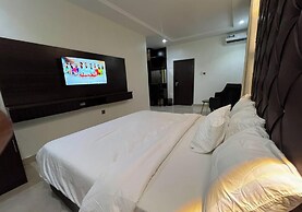 Chapy hotel and suite