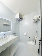 RAW Hostel - Tour & Motorbikes Rental