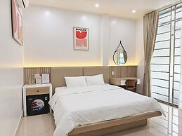 RAW Hostel - Tour & Motorbikes Rental