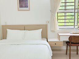 RAW Hostel - Tour & Motorbikes Rental