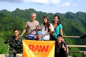 RAW Hostel - Tour & Motorbikes Rental