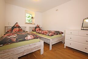 Luxuriose Ferienwohnung mit Terrasse, Wiek
