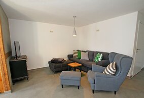 Luxuriose Ferienwohnung mit Terrasse, Wiek