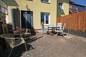 Luxuriose Ferienwohnung mit Terrasse, Wiek