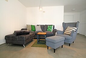 Luxuriose Ferienwohnung mit Terrasse, Wiek