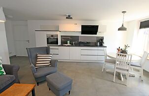Luxuriose Ferienwohnung mit Terrasse, Wiek