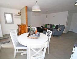 Luxuriose Ferienwohnung mit Terrasse, Wiek
