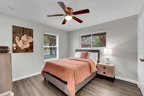 Serene Deck 10 Mins Garland City Square