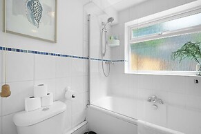Charming 3 Bed House at Blakes Cottages