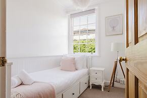 Stylish Townhouse Annexe Cheltenham