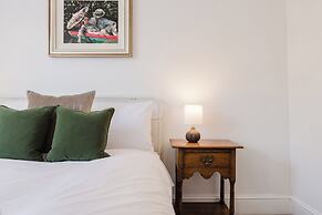Stylish Townhouse Annexe Cheltenham