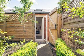 Stylish Townhouse Annexe Cheltenham