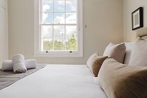 Stylish Townhouse Annexe Cheltenham