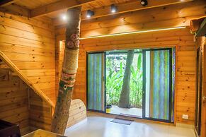 Yuppi Hippi Hideout