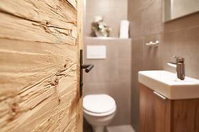 Chalet Lessner - Pure Design & Tranquility