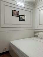 Sword Lake hostel and Spa